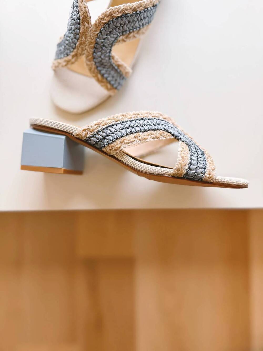 NEW VANELI women's cyndia sandal in blue